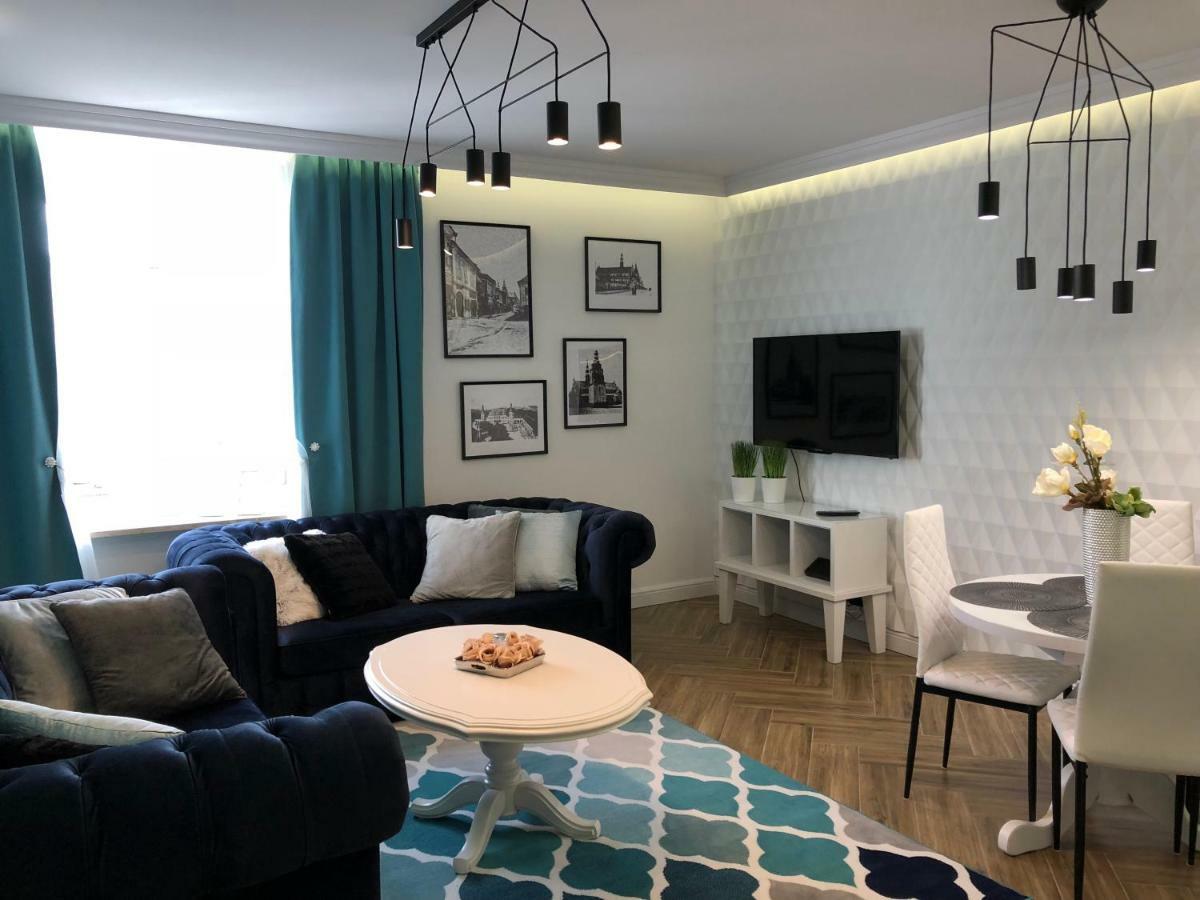 Family & Business Sauna Apartments Paderewskiego Sienkiewicza No2 Centrum Downtown - 2 Bedroom With Private Sauna, Bath With Hydromassage, Parking Kielce Exterior foto